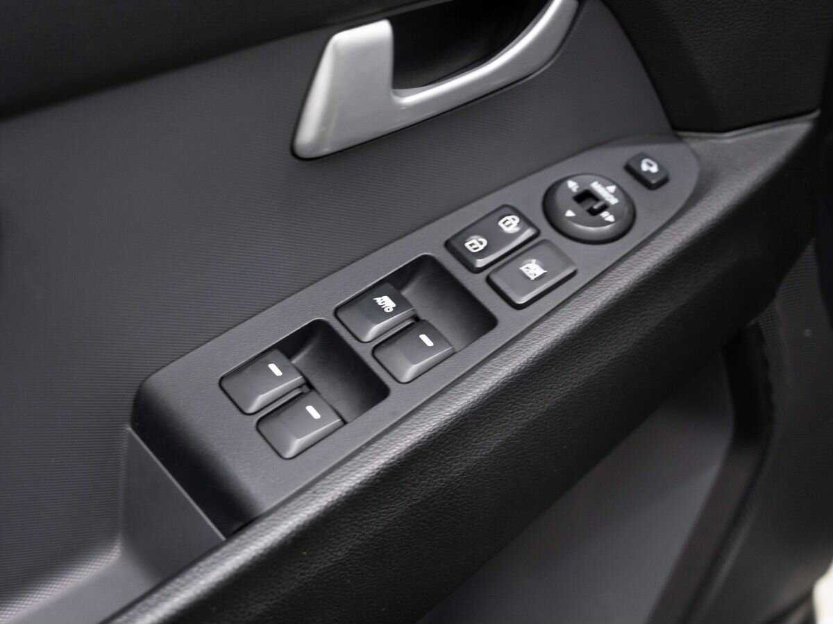 Б/У Киа Спортейдж 2014 года. Фото: #16