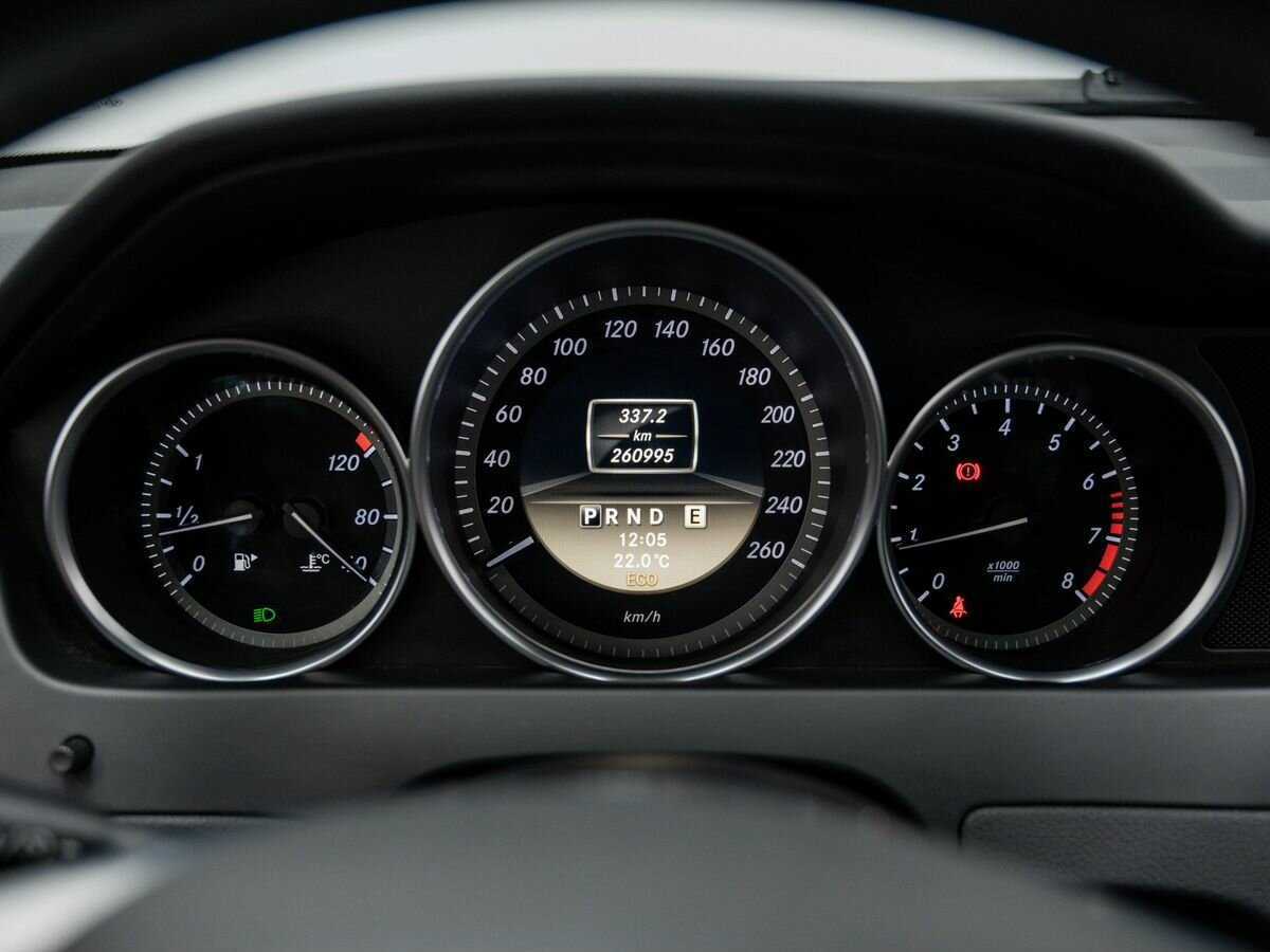 Б/У Мерседес-Бенц Ц-Класс 2012 года. Фото: #20