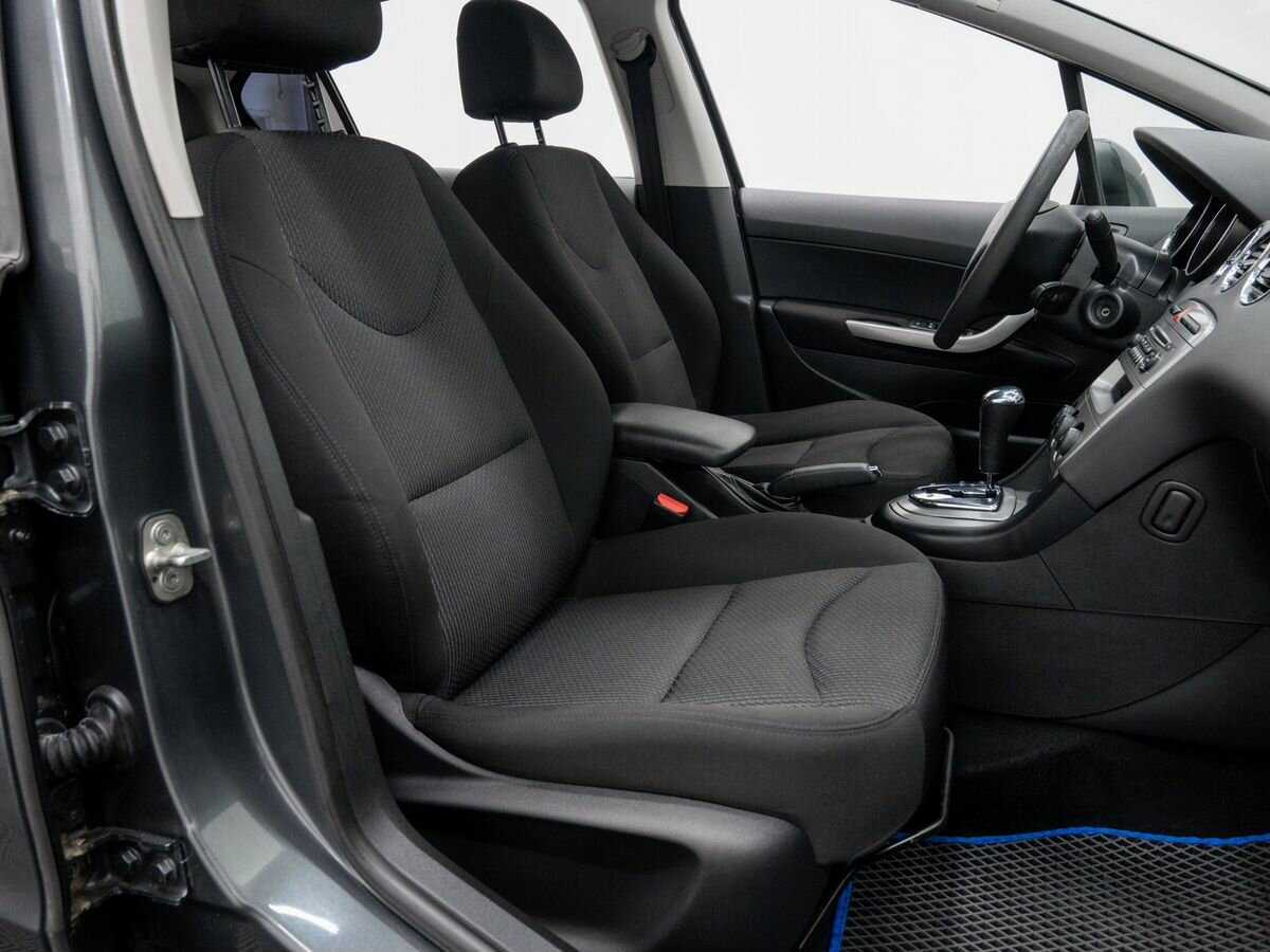 Б/У Пежо 408 2013 года. Фото: #7