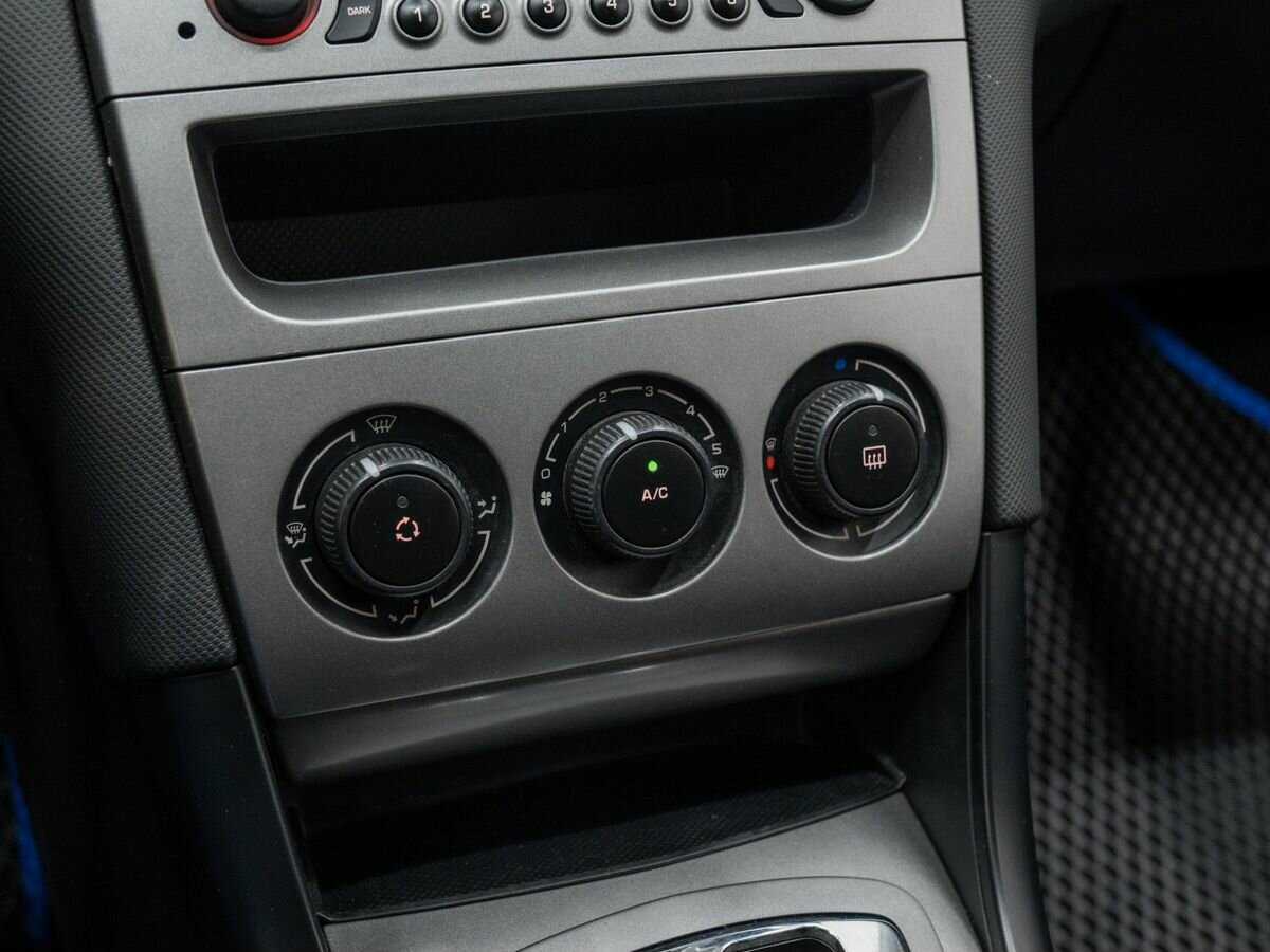 Б/У Пежо 408 2013 года. Фото: #18