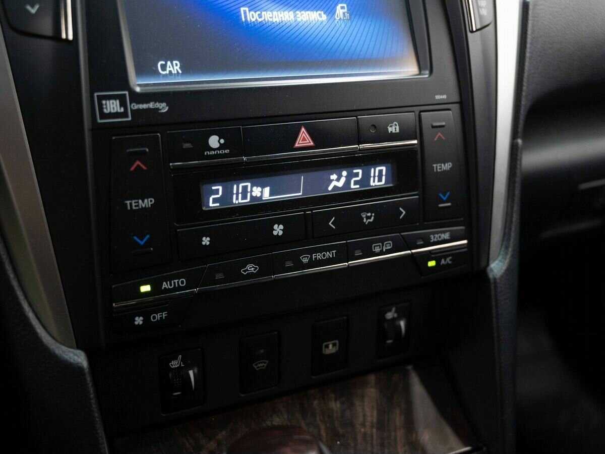 Б/У Тойота Камри 2014 года. Фото: #22