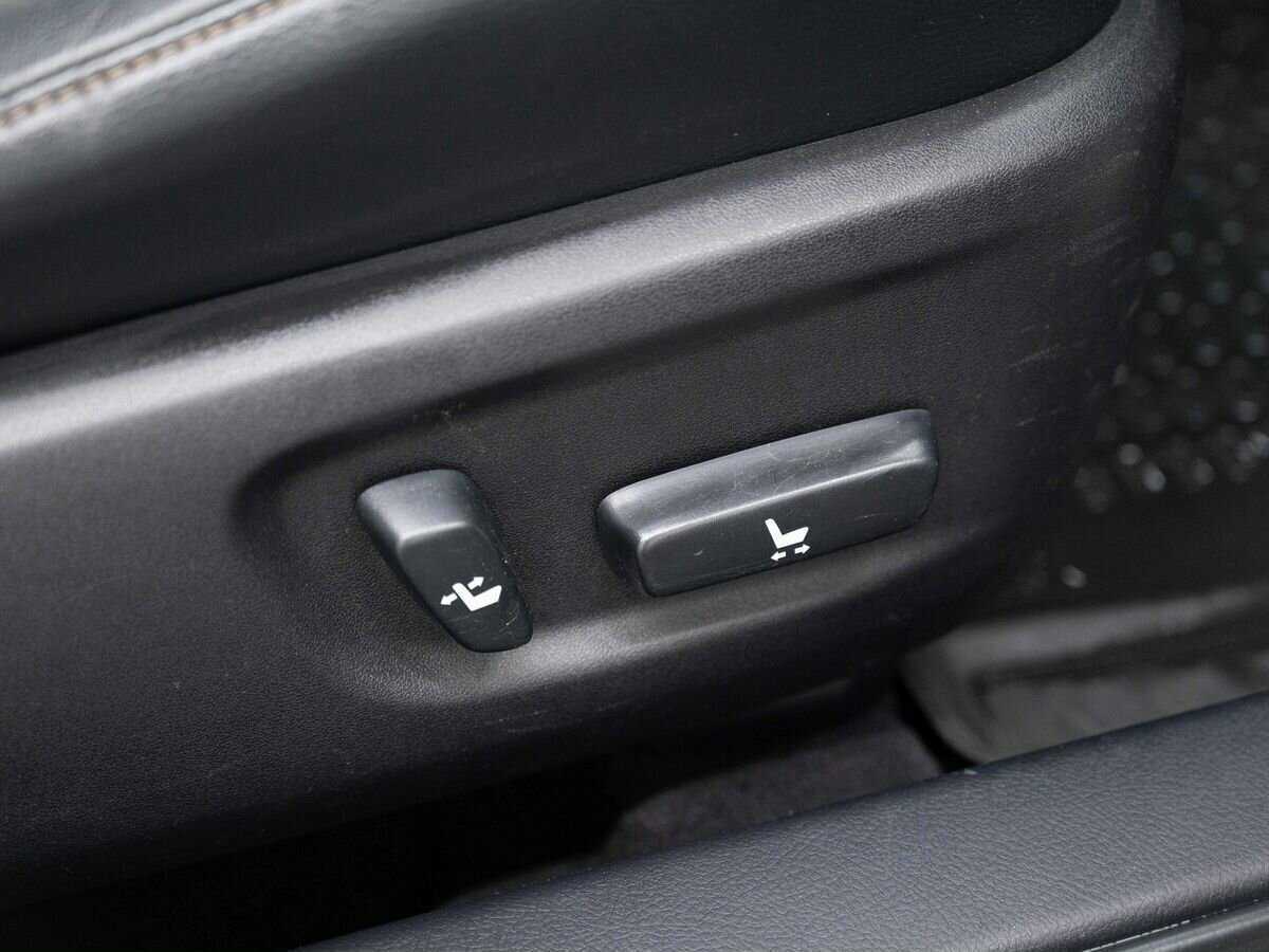 Б/У Тойота Камри 2014 года. Фото: #24