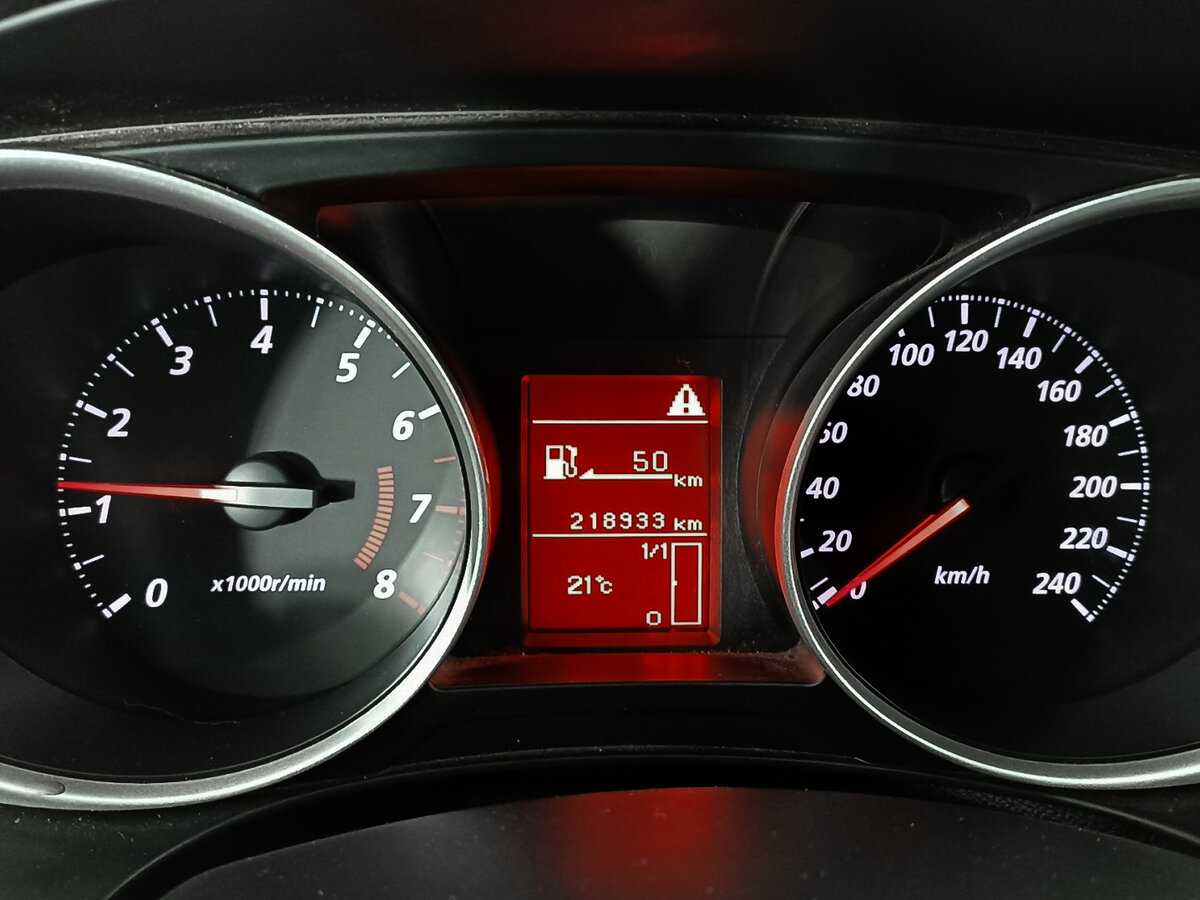 Б/У Митсубиши АС-Икс 2014 года. Фото: #8