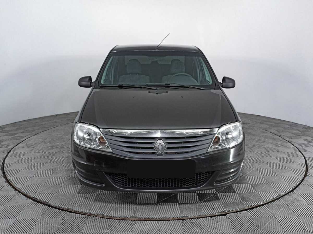 Б/У Рено Логан 2014 года. Фото: #1