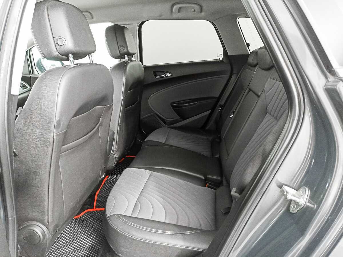 Б/У Опель Астра 2013 года. Фото: #9