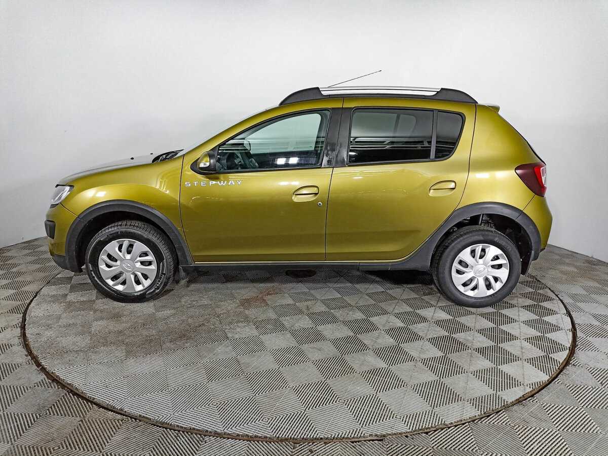 Б/У Рено Сандеро 2017 года. Фото: #7