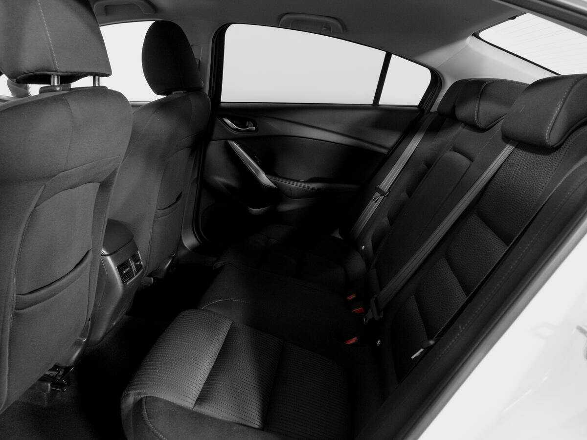 Б/У Мазда 6 2016 года. Фото: #9