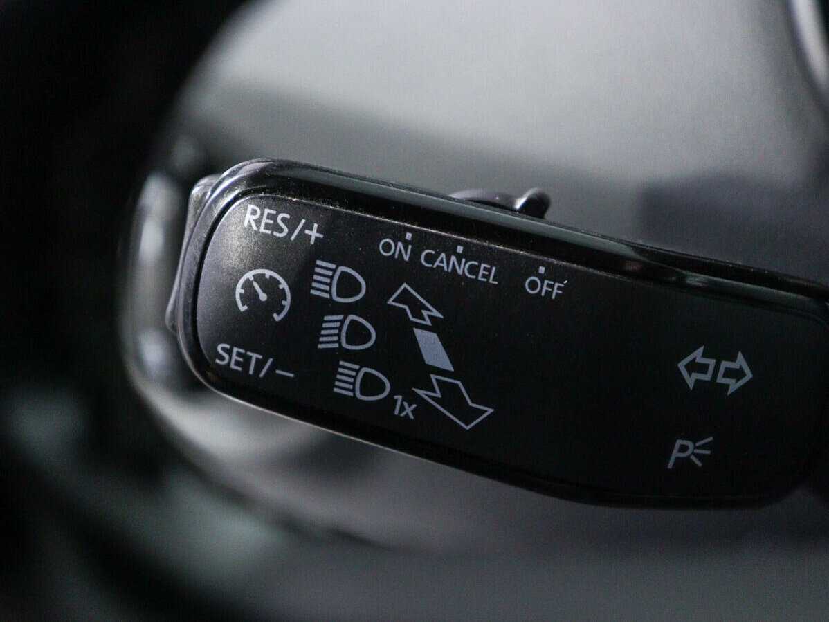 Б/У Шкода Октавия 2019 года. Фото: #19