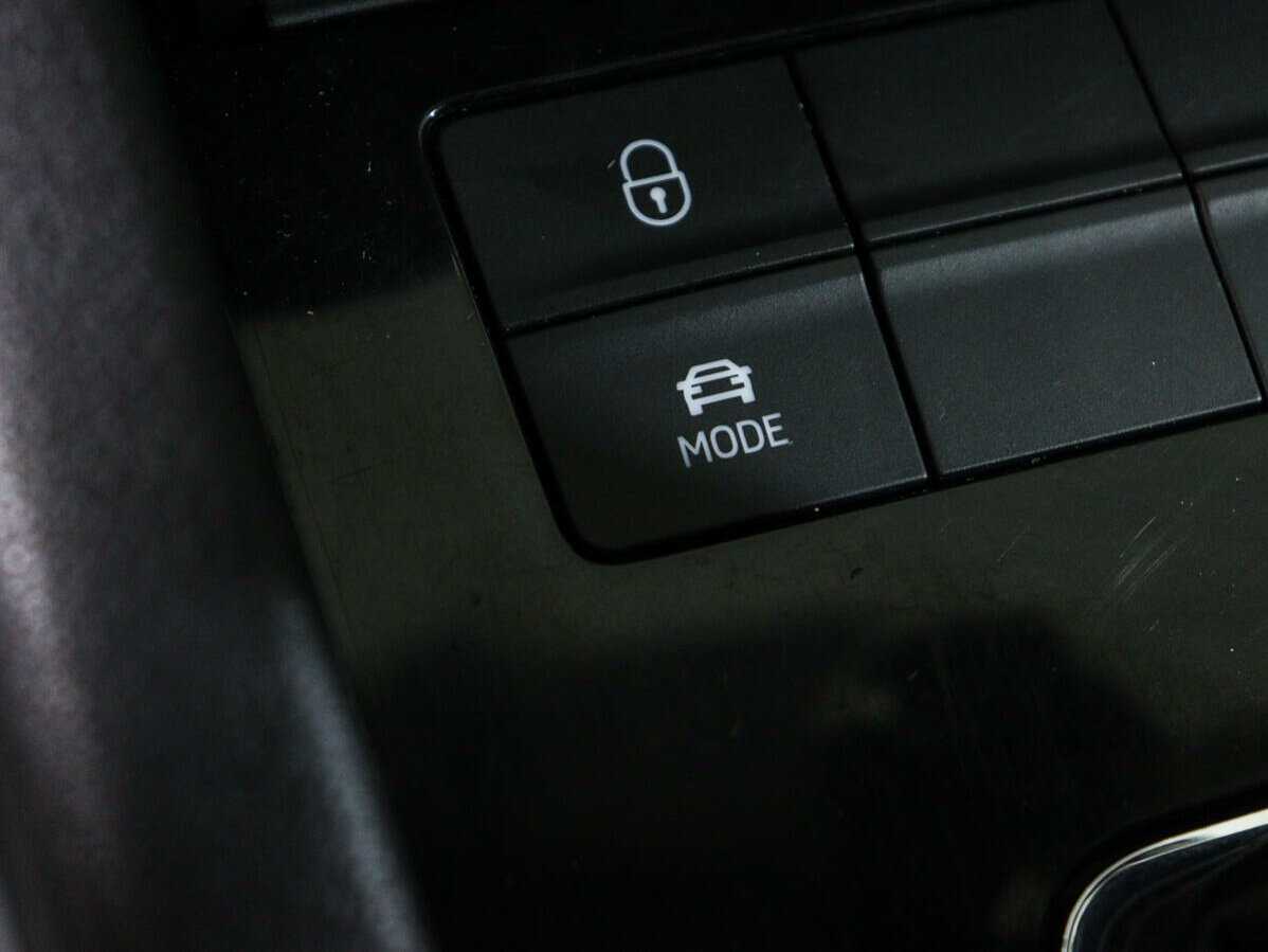 Б/У Шкода Октавия 2019 года. Фото: #21