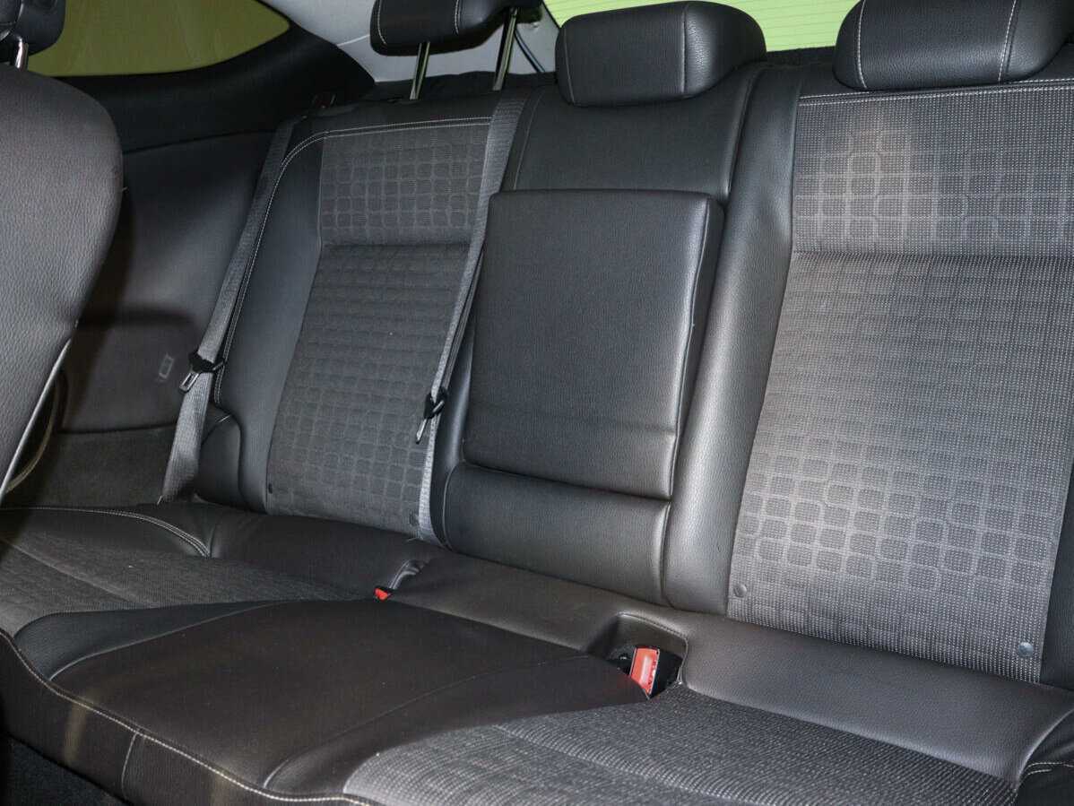 Б/У Опель Астра 2013 года. Фото: #7