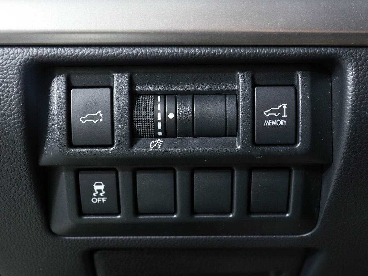 Б/У Субару Аутбэк 2015 года. Фото: #15