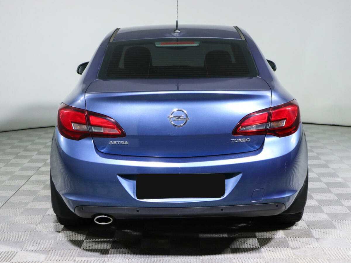 Б/У Опель Астра 2014 года. Фото: #4