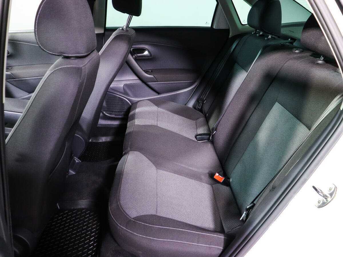 Б/У Фольксваген Поло 2017 года. Фото: #7