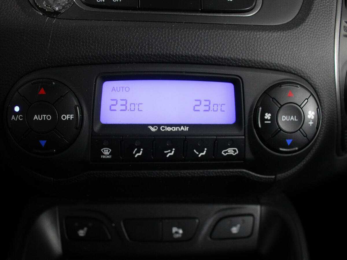 Б/У Хендай ай-икс35 2013 года. Фото: #22