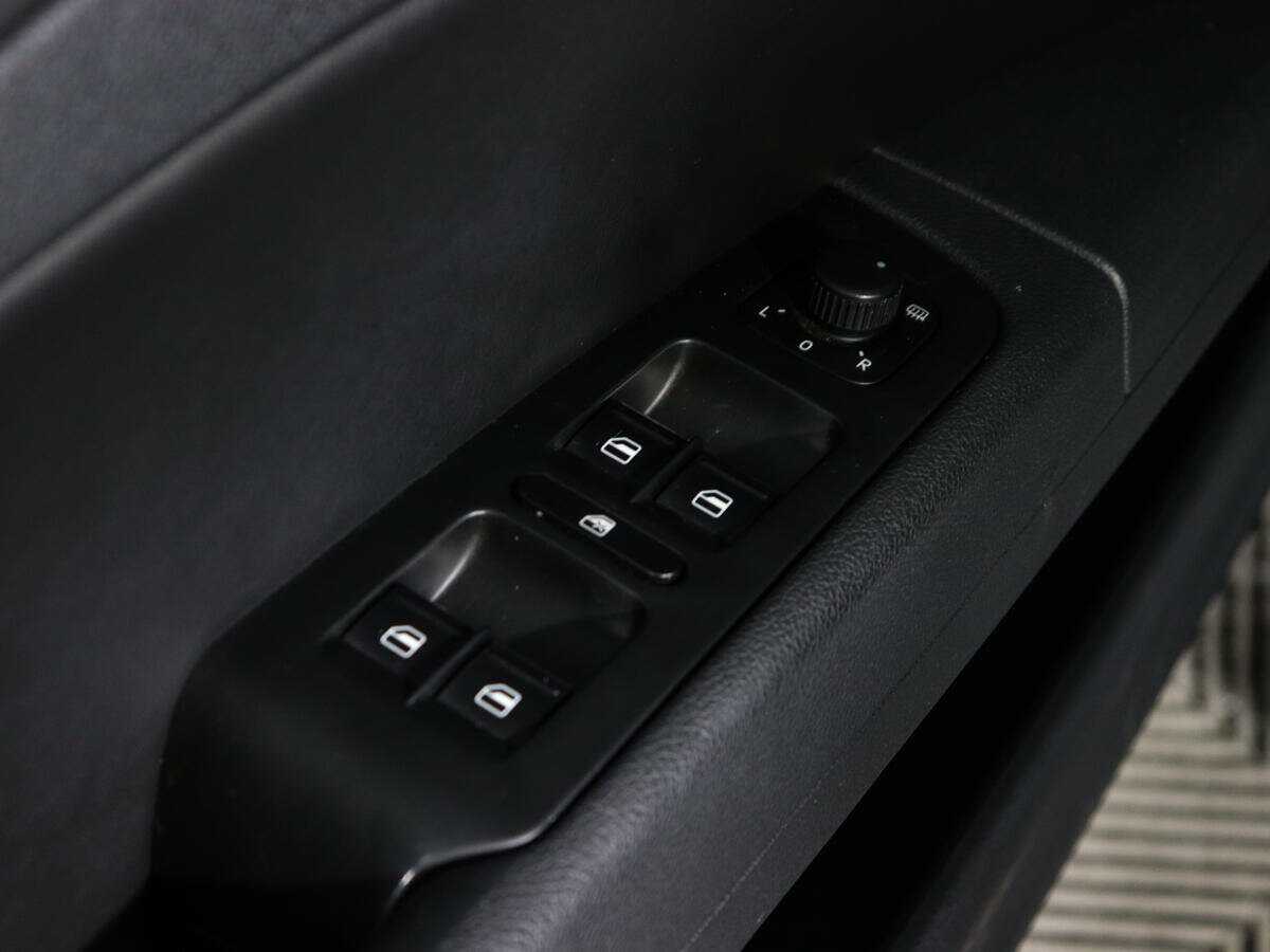 Б/У Шкода Суперб 2014 года. Фото: #16