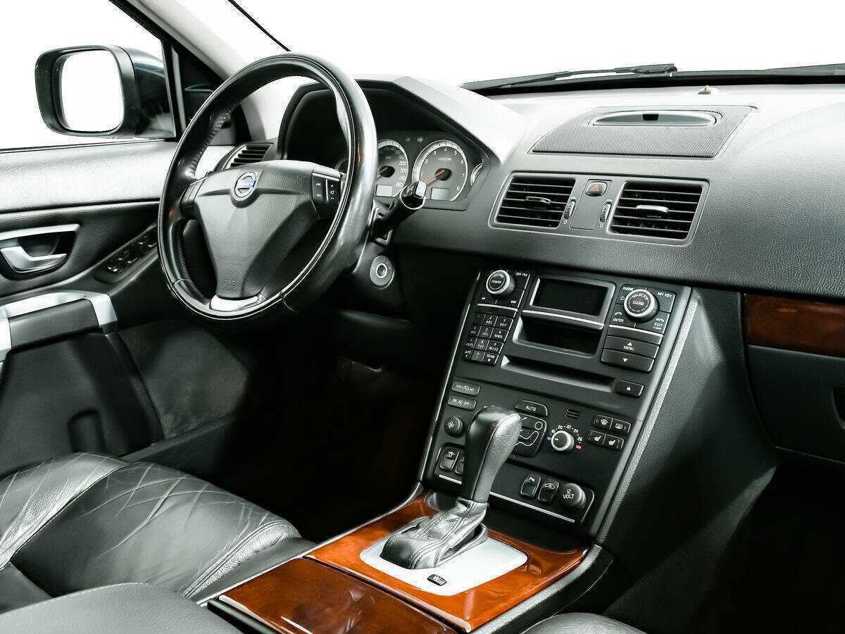 Б/У Вольво ИксЦ90 2012 года. Фото: #8