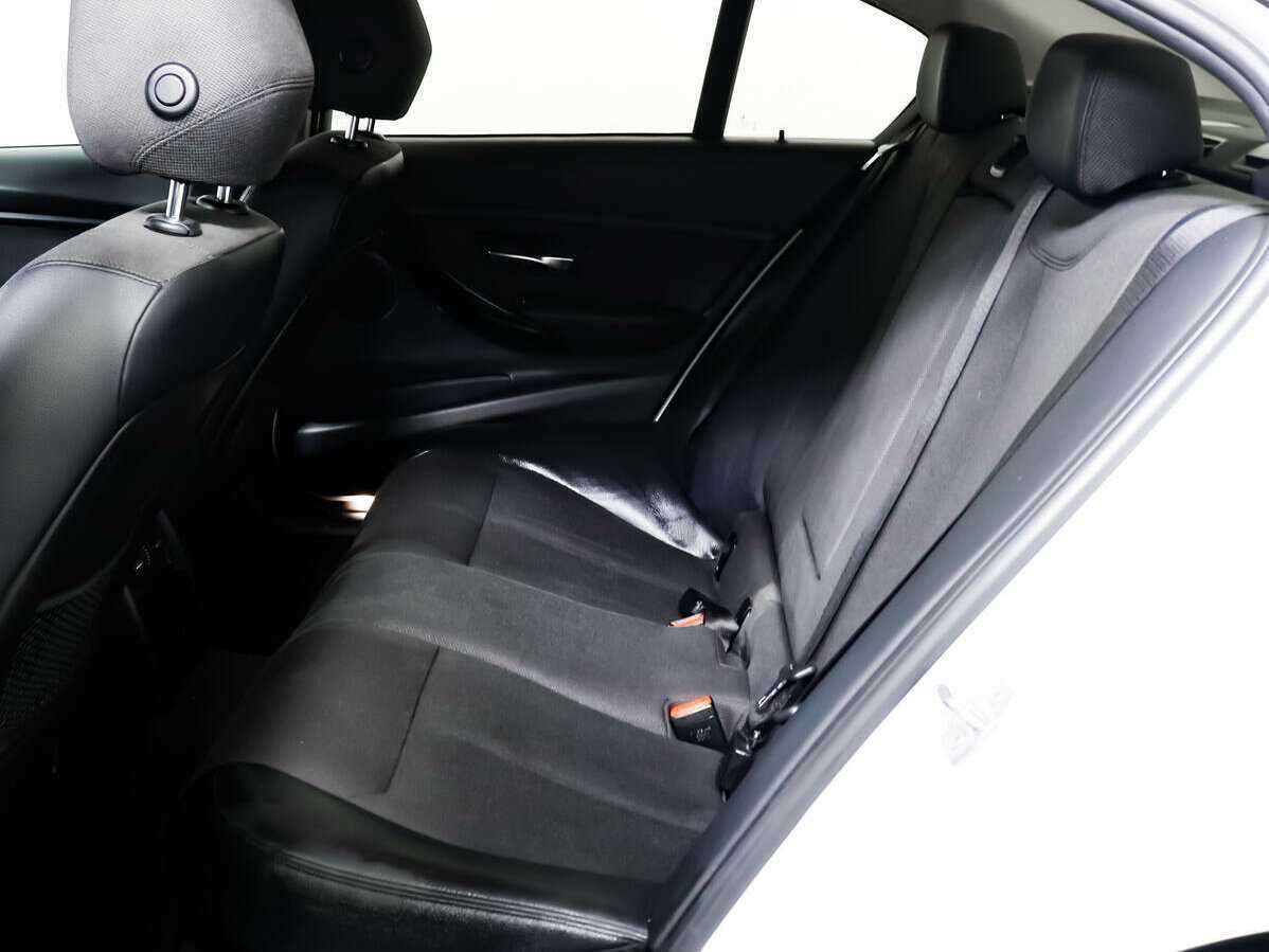 Б/У БМВ 3 серии 2018 года. Фото: #10