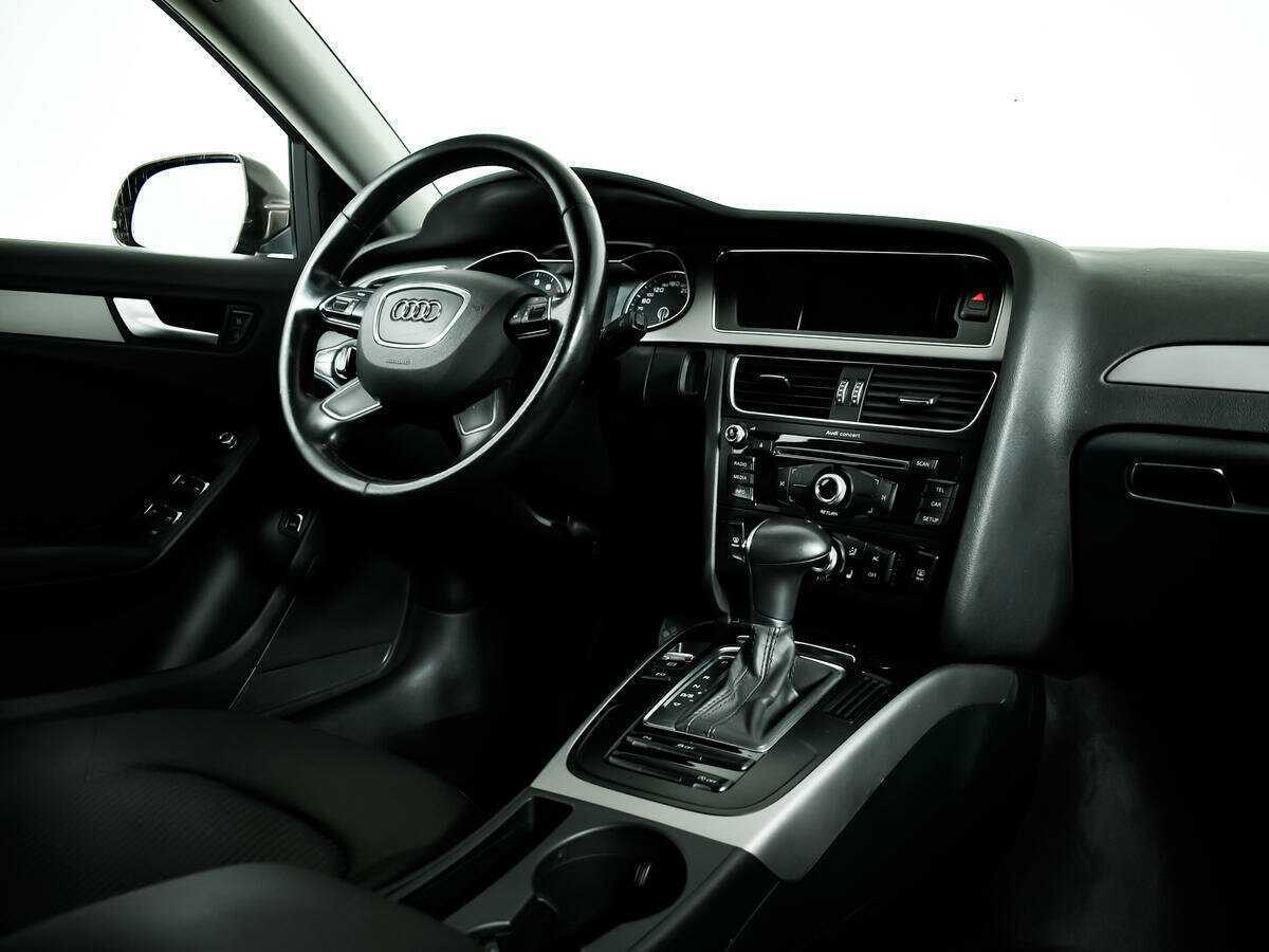 Б/У Ауди А4 2013 года. Фото: #8