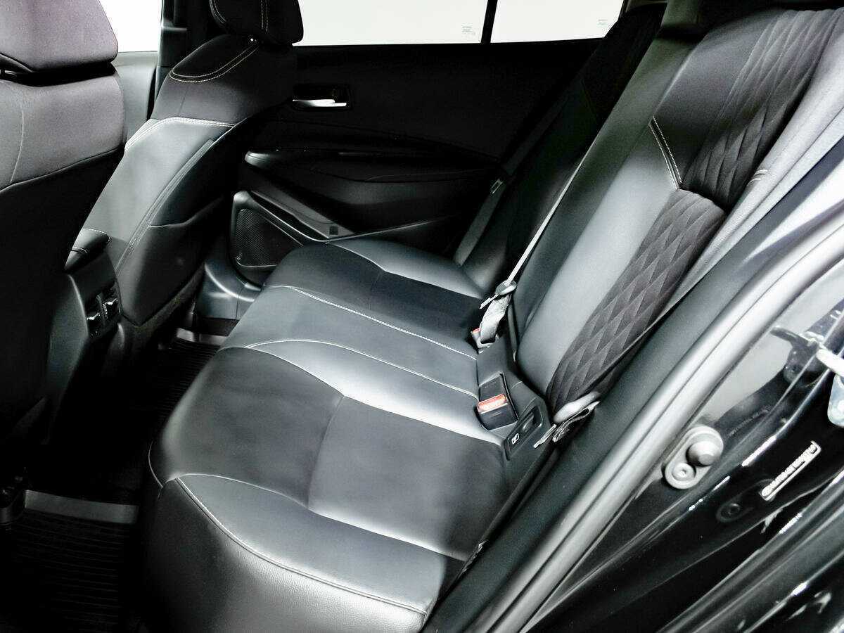 Б/У Тойота Королла 2019 года. Фото: #11