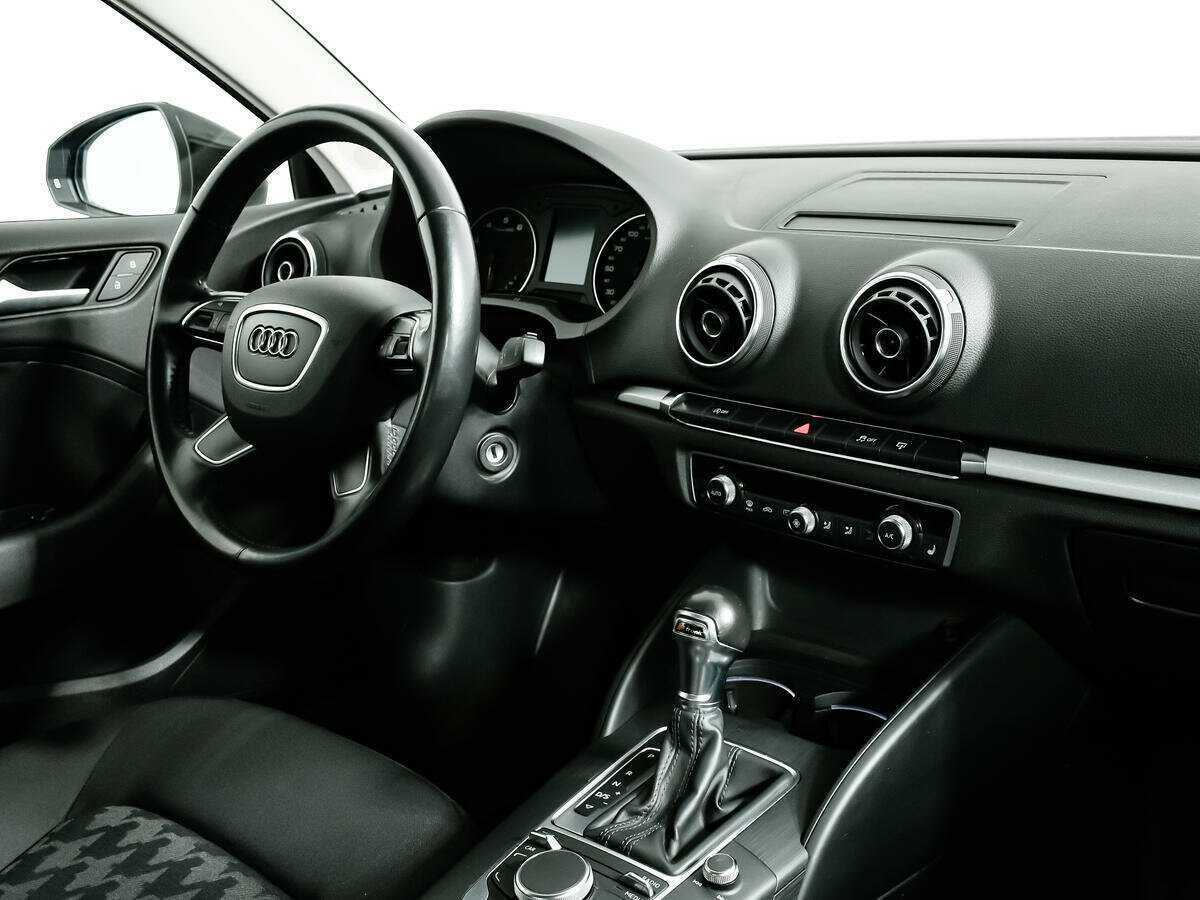 Б/У Ауди А3 2016 года. Фото: #8