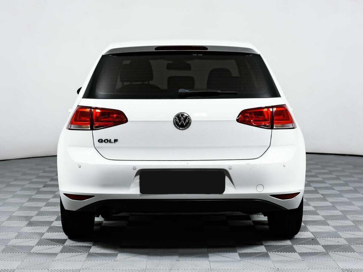 Б/У Фольксваген Гольф 2015 года. Фото: #5