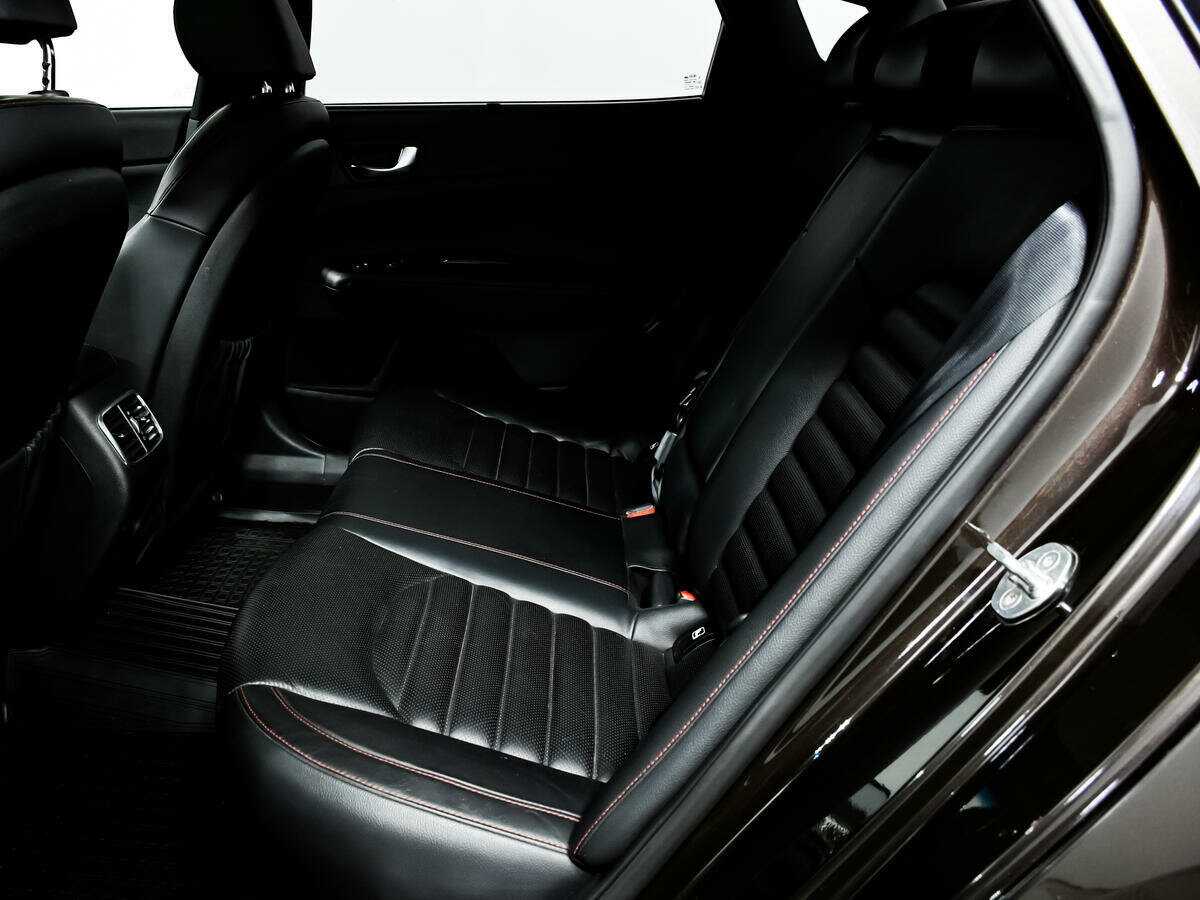 Б/У Киа Оптима 2017 года. Фото: #11