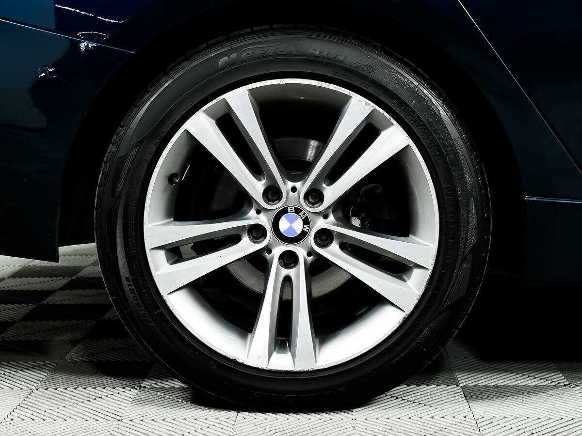 Б/У БМВ 3 серии 2014 года. Фото: #13