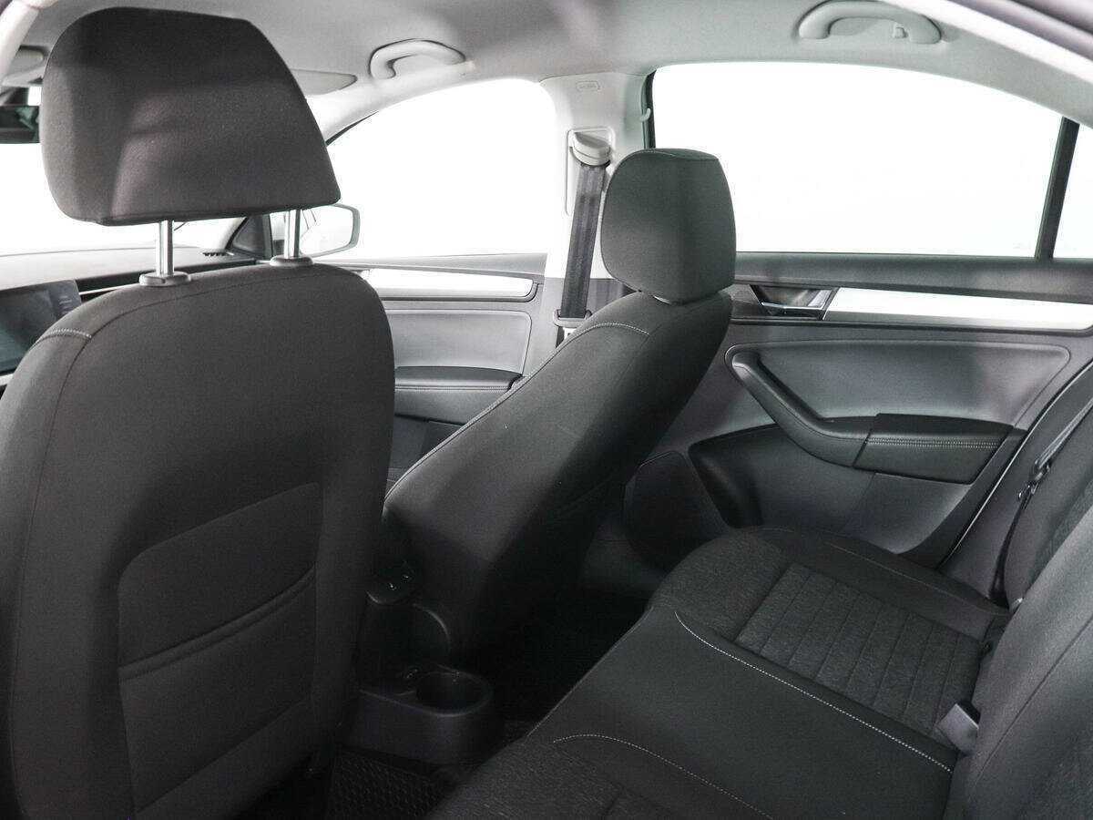 Б/У Шкода Рапид 2021 года. Фото: #11