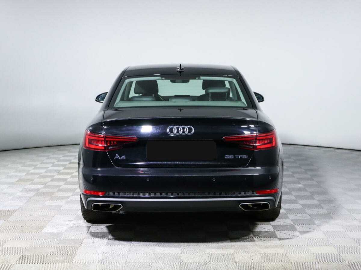 Б/У Ауди А4 2018 года. Фото: #4