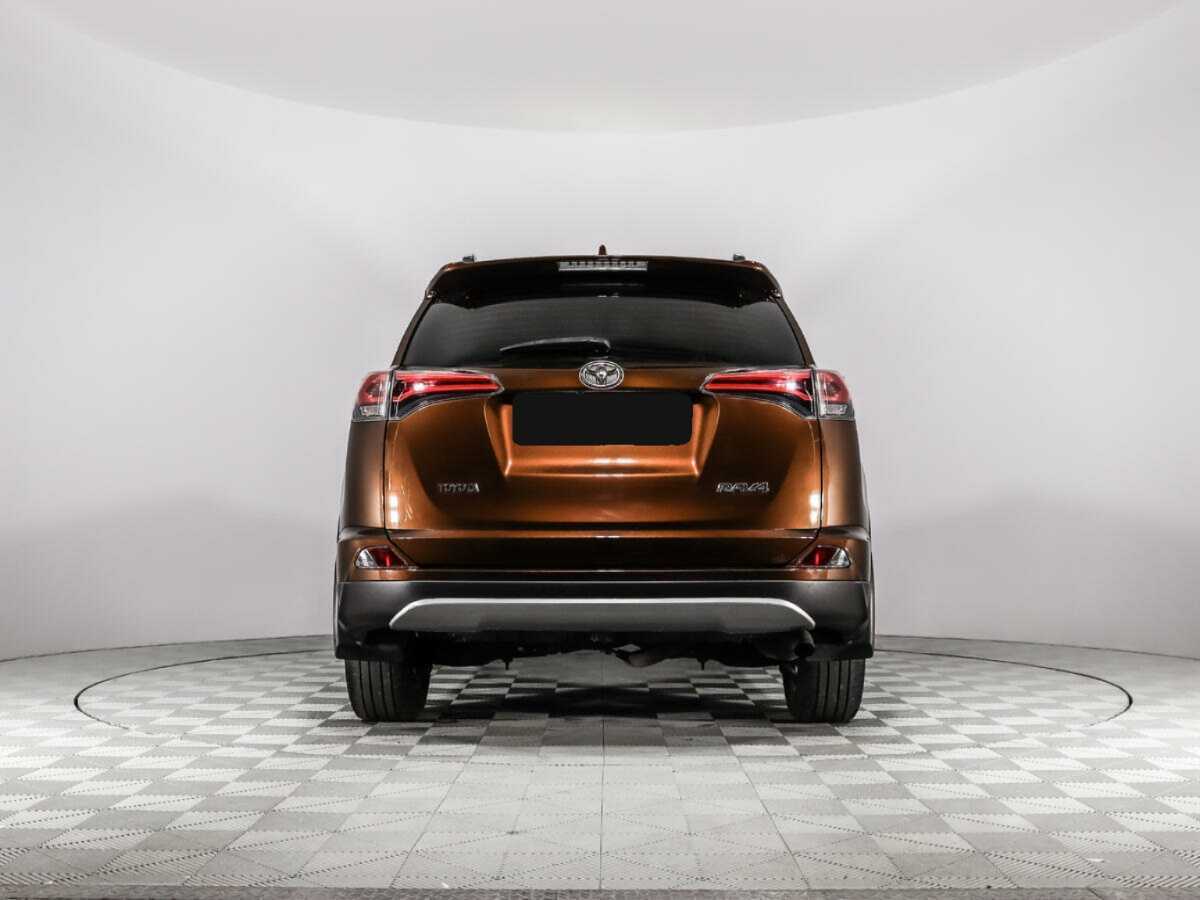 Б/У Тойота Рав4 2017 года. Фото: #5