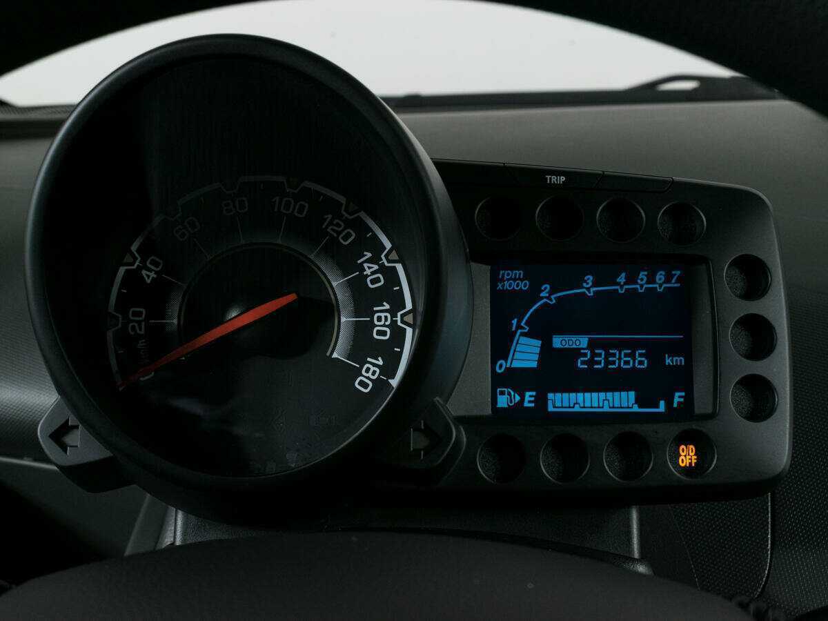 Б/У Шевроле Спарк 2013 года. Фото: #13