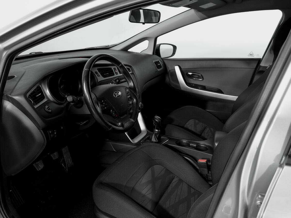 Б/У Киа Сид 2015 года. Фото: #14