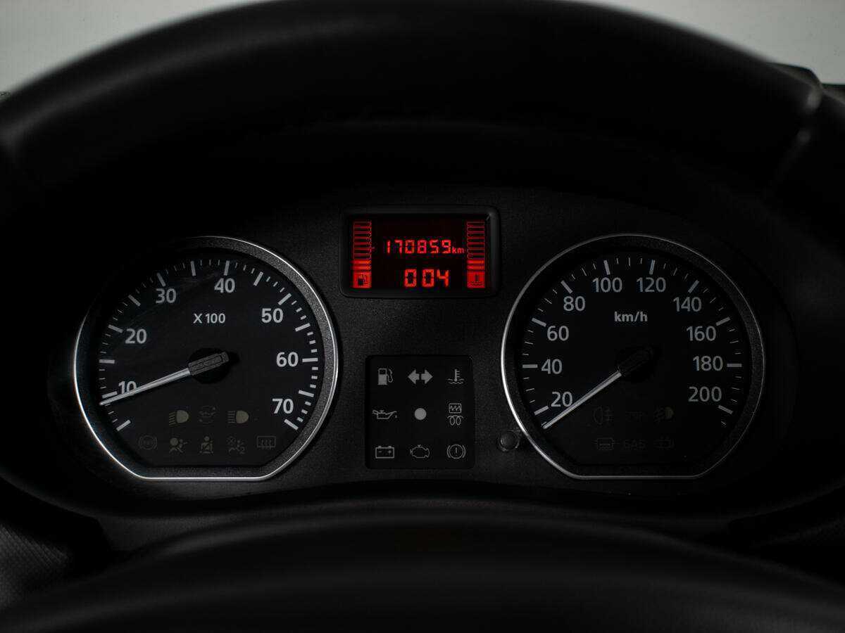 Б/У Рено Сандеро 2012 года. Фото: #11