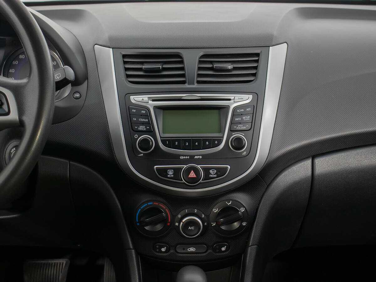 Б/У Хендай Солярис 2012 года. Фото: #13