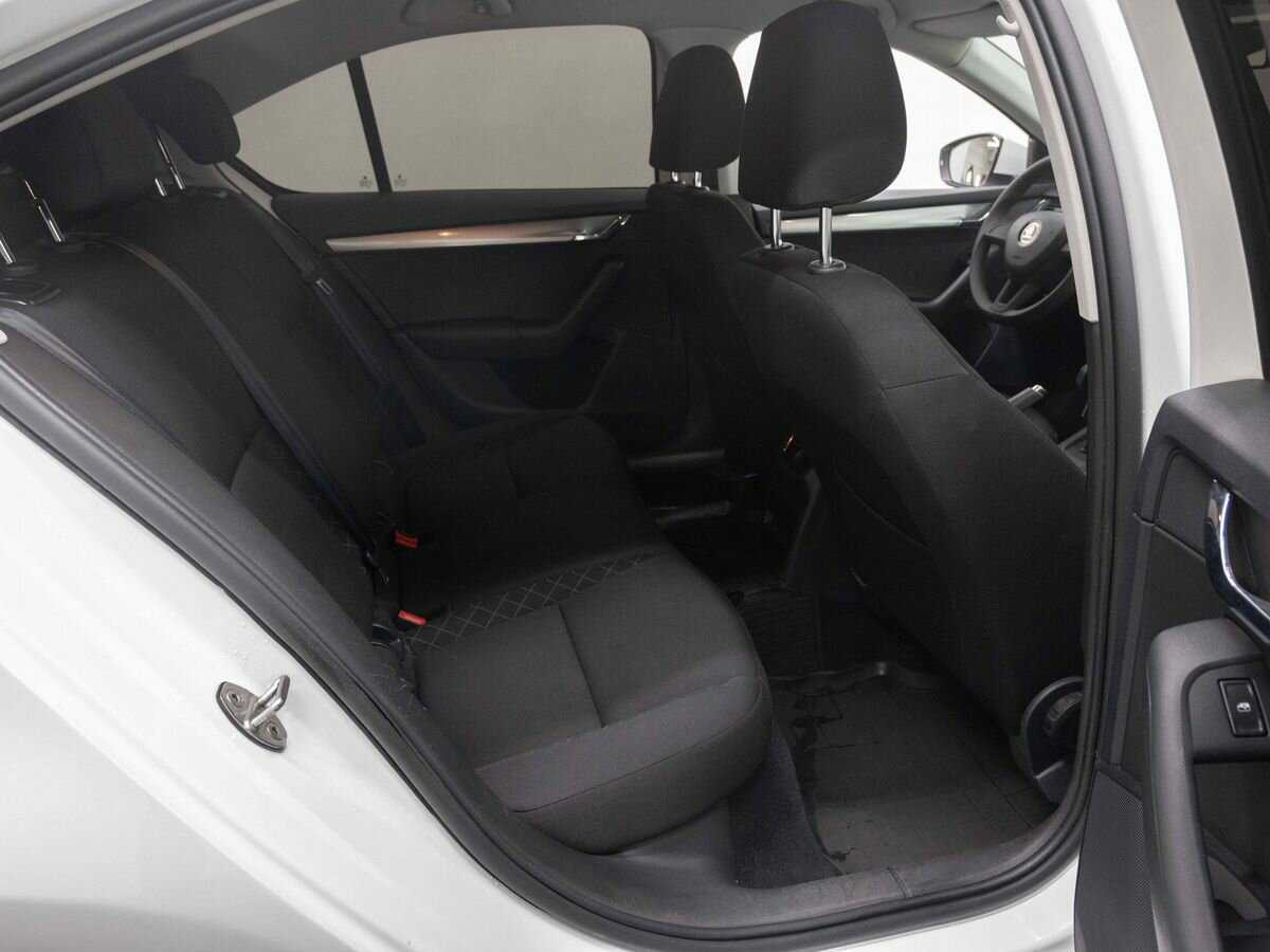 Б/У Шкода Октавия 2019 года. Фото: #10