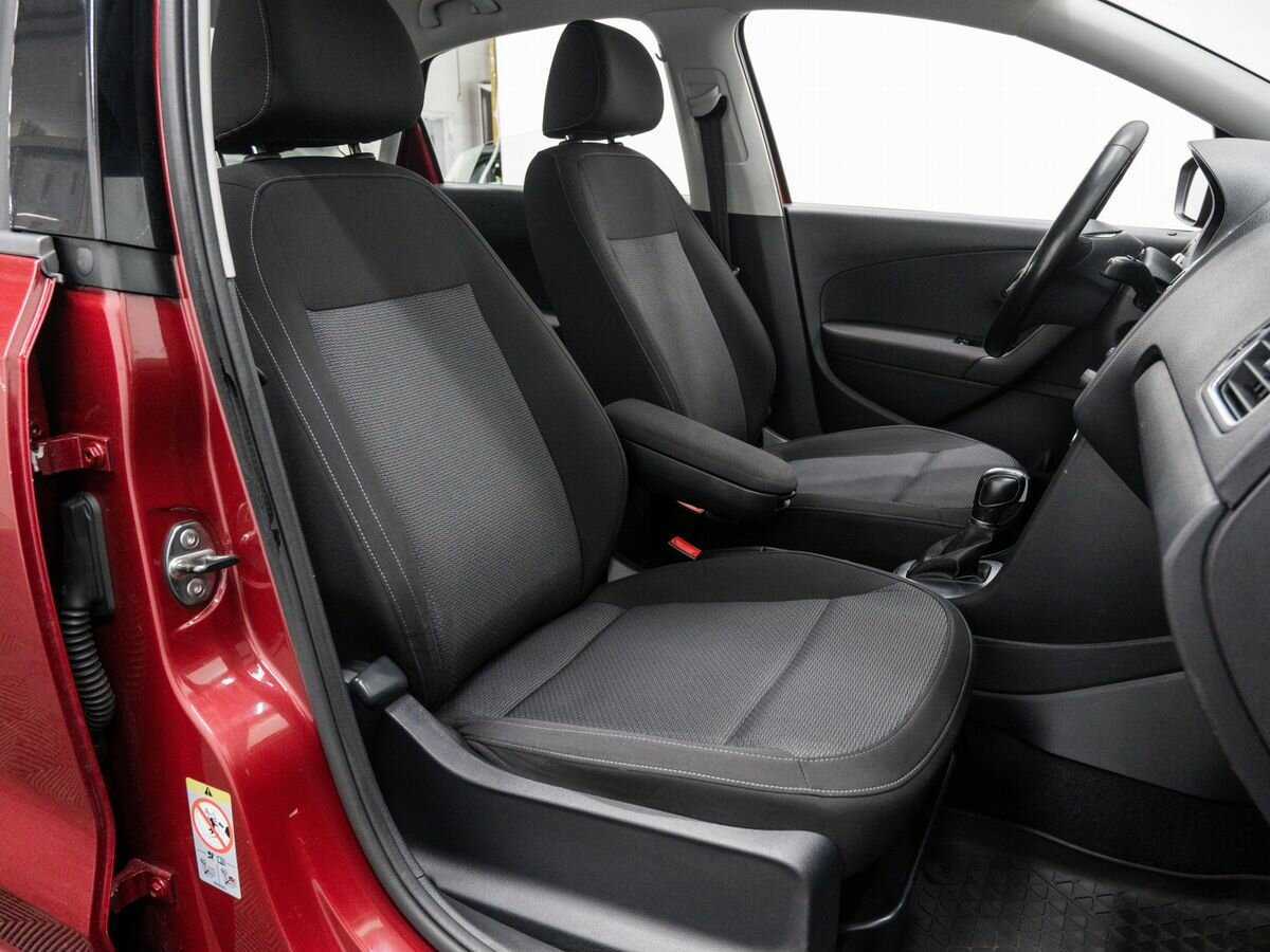 Б/У Фольксваген Поло 2017 года. Фото: #5