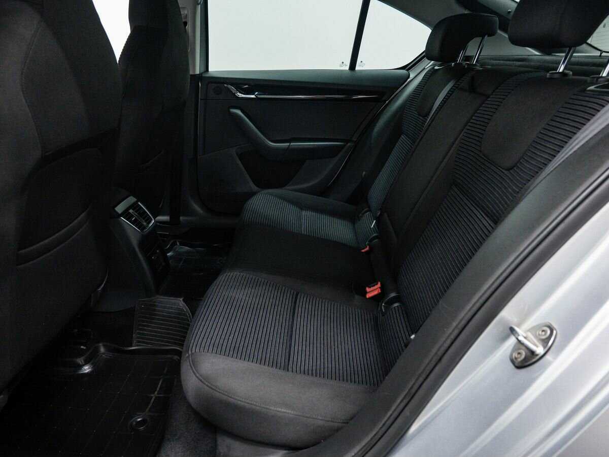 Б/У Шкода Октавия 2015 года. Фото: #8