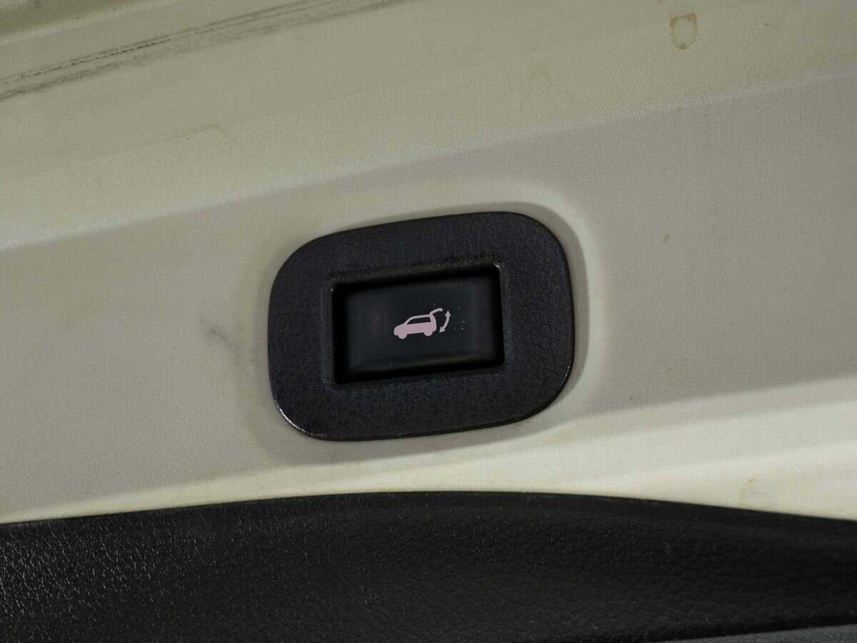 Б/У Ниссан Икс-Трейл 2016 года. Фото: #24