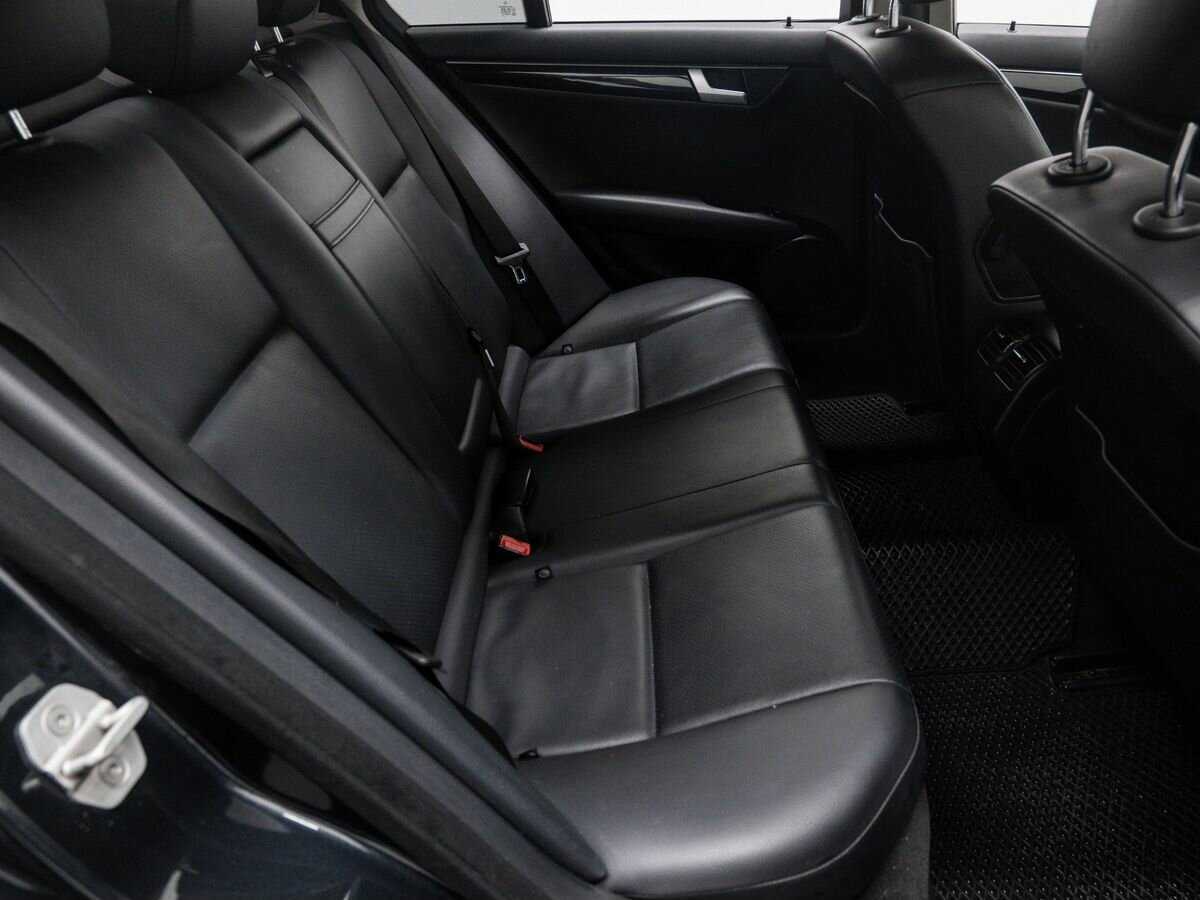 Б/У Мерседес-Бенц Ц-Класс 2013 года. Фото: #8