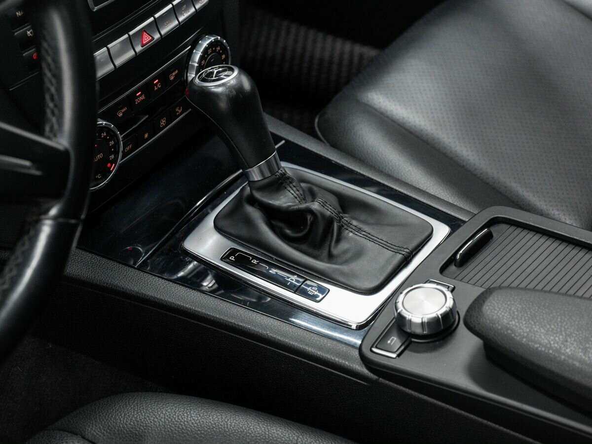 Б/У Мерседес-Бенц Ц-Класс 2013 года. Фото: #16