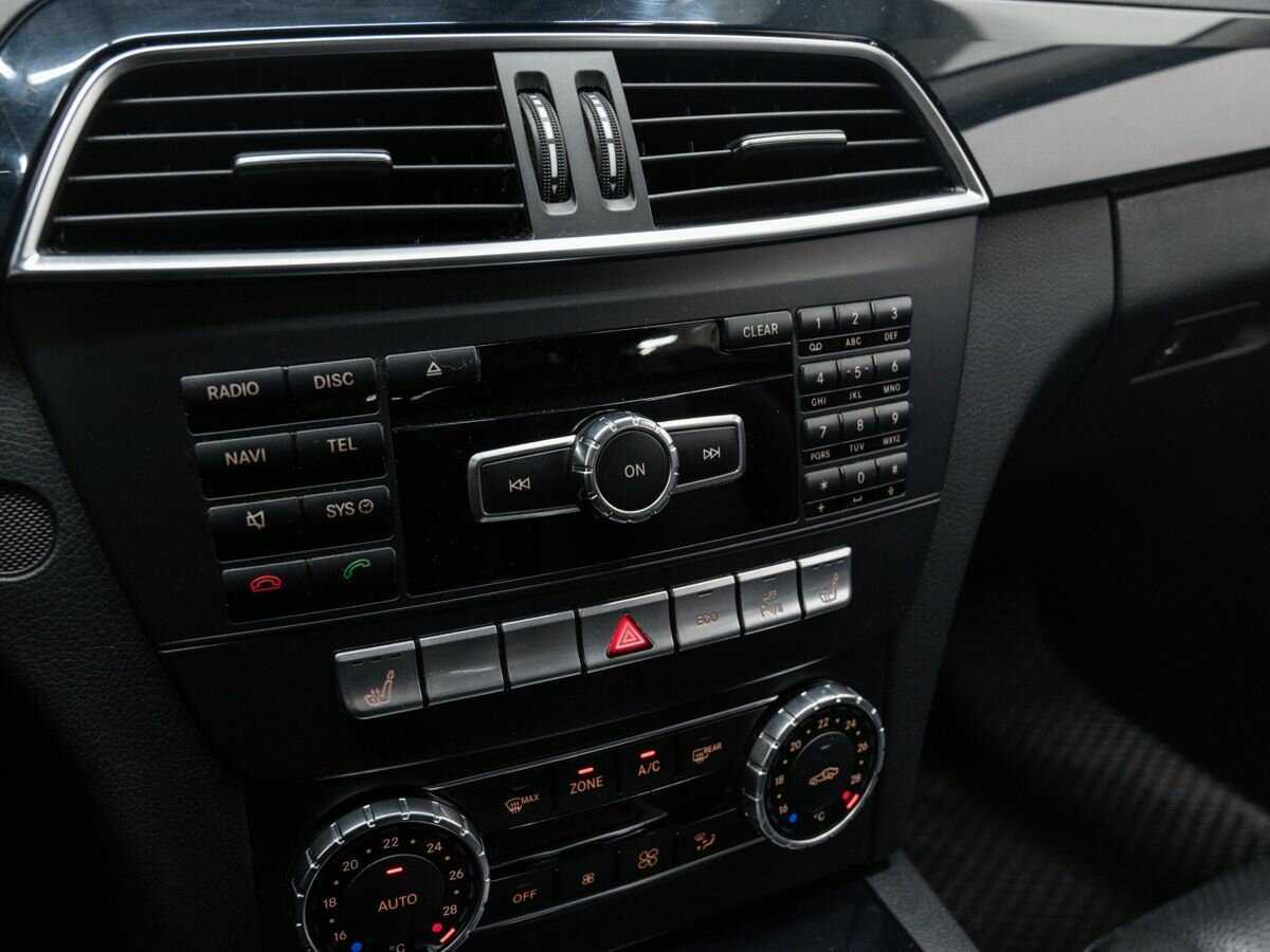 Б/У Мерседес-Бенц Ц-Класс 2013 года. Фото: #18