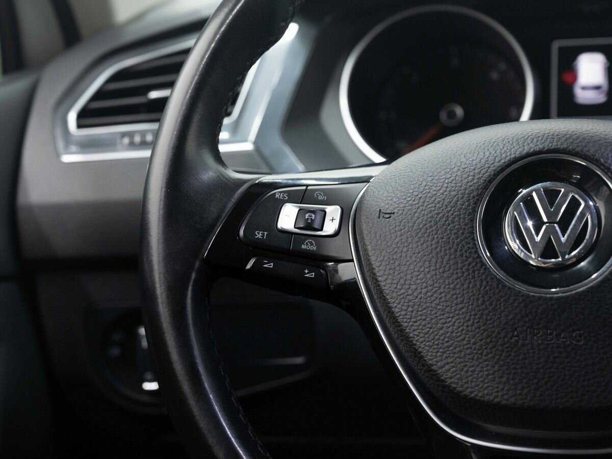 Б/У Фольксваген Тигуан 2018 года. Фото: #15