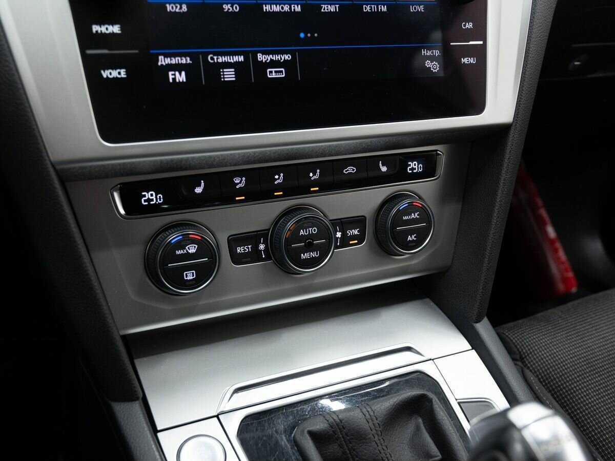 Б/У Фольксваген Пассат 2018 года. Фото: #17