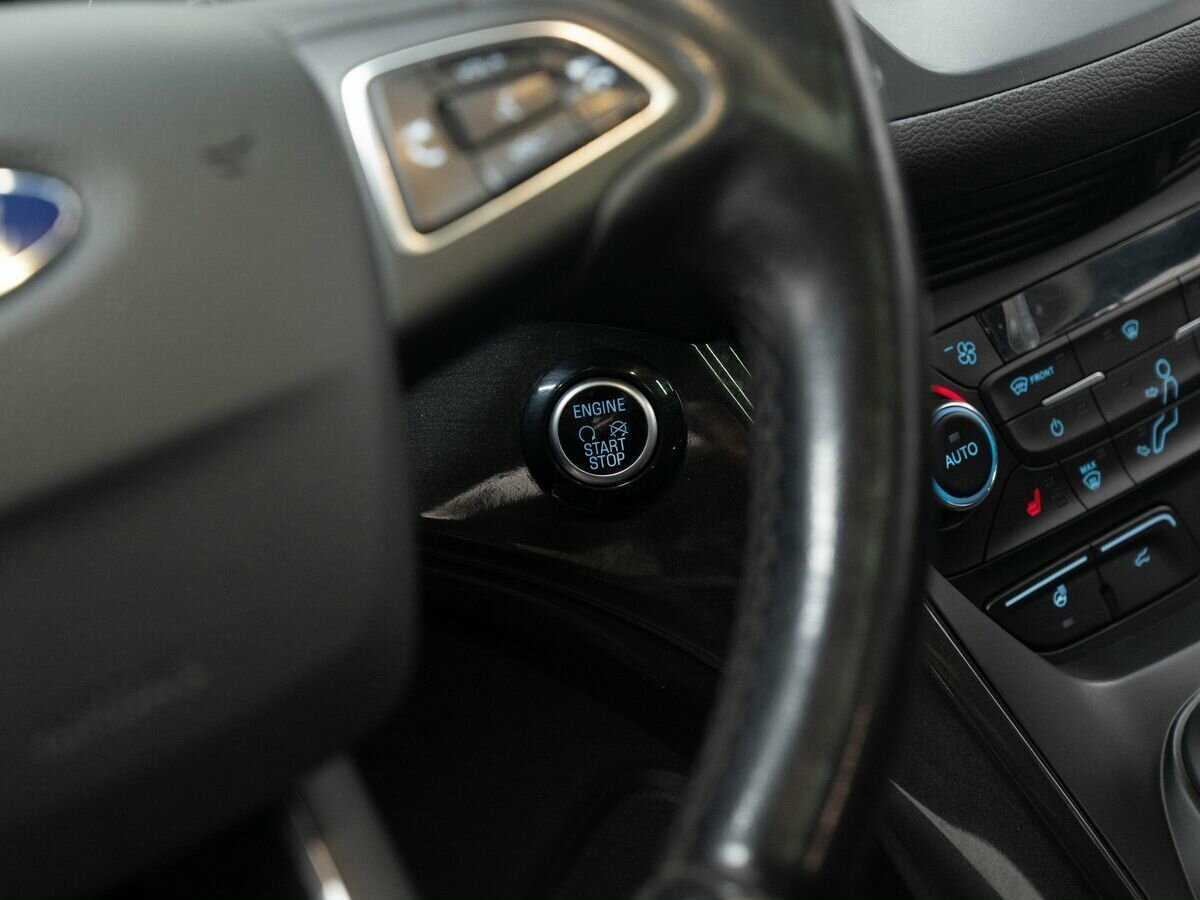 Б/У Форд Куга 2017 года. Фото: #19