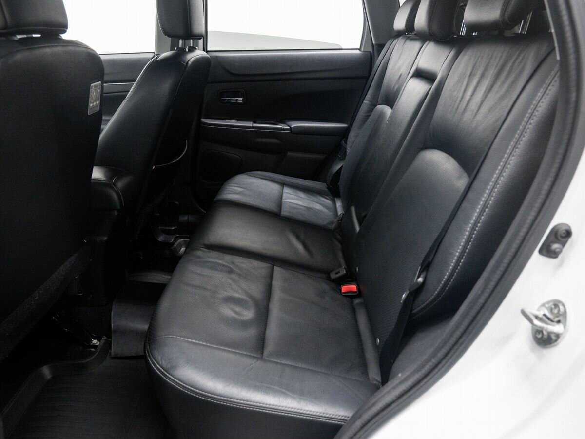 Б/У Митсубиши АС-Икс 2014 года. Фото: #11