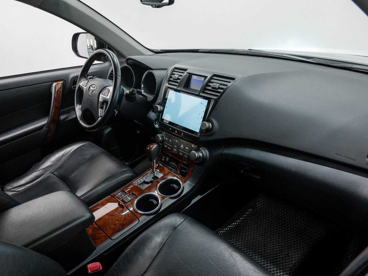 Б/У Тойота Хайлэндер 2012 года. Фото: #6