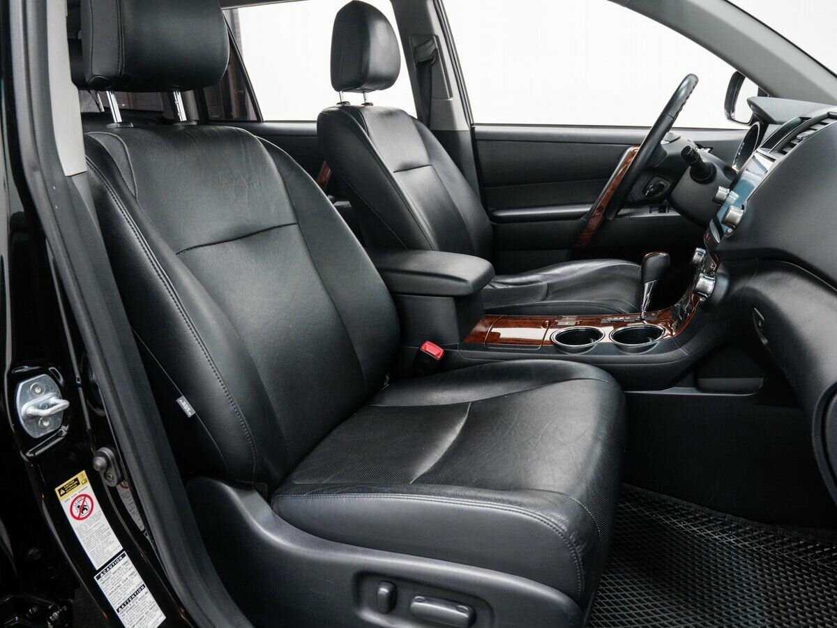 Б/У Тойота Хайлэндер 2012 года. Фото: #7