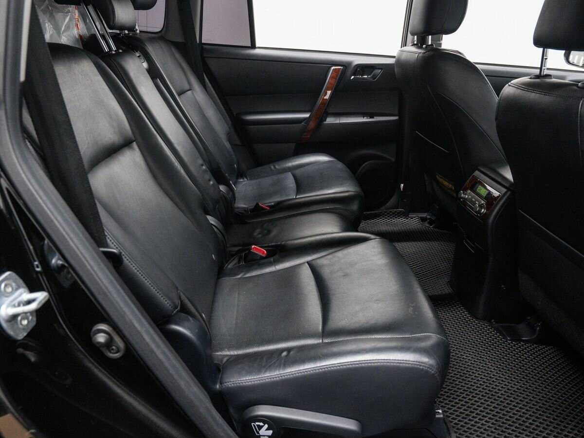 Б/У Тойота Хайлэндер 2012 года. Фото: #8