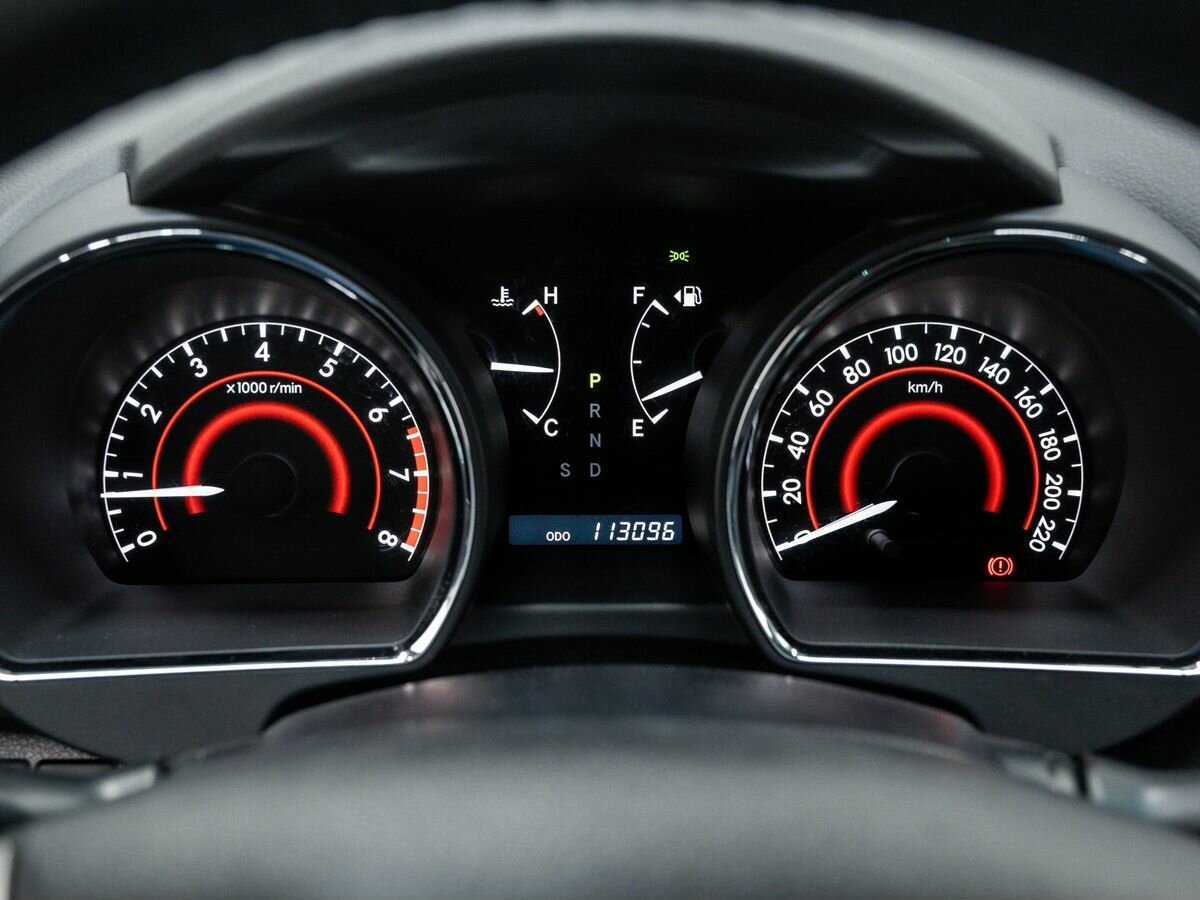 Б/У Тойота Хайлэндер 2012 года. Фото: #23