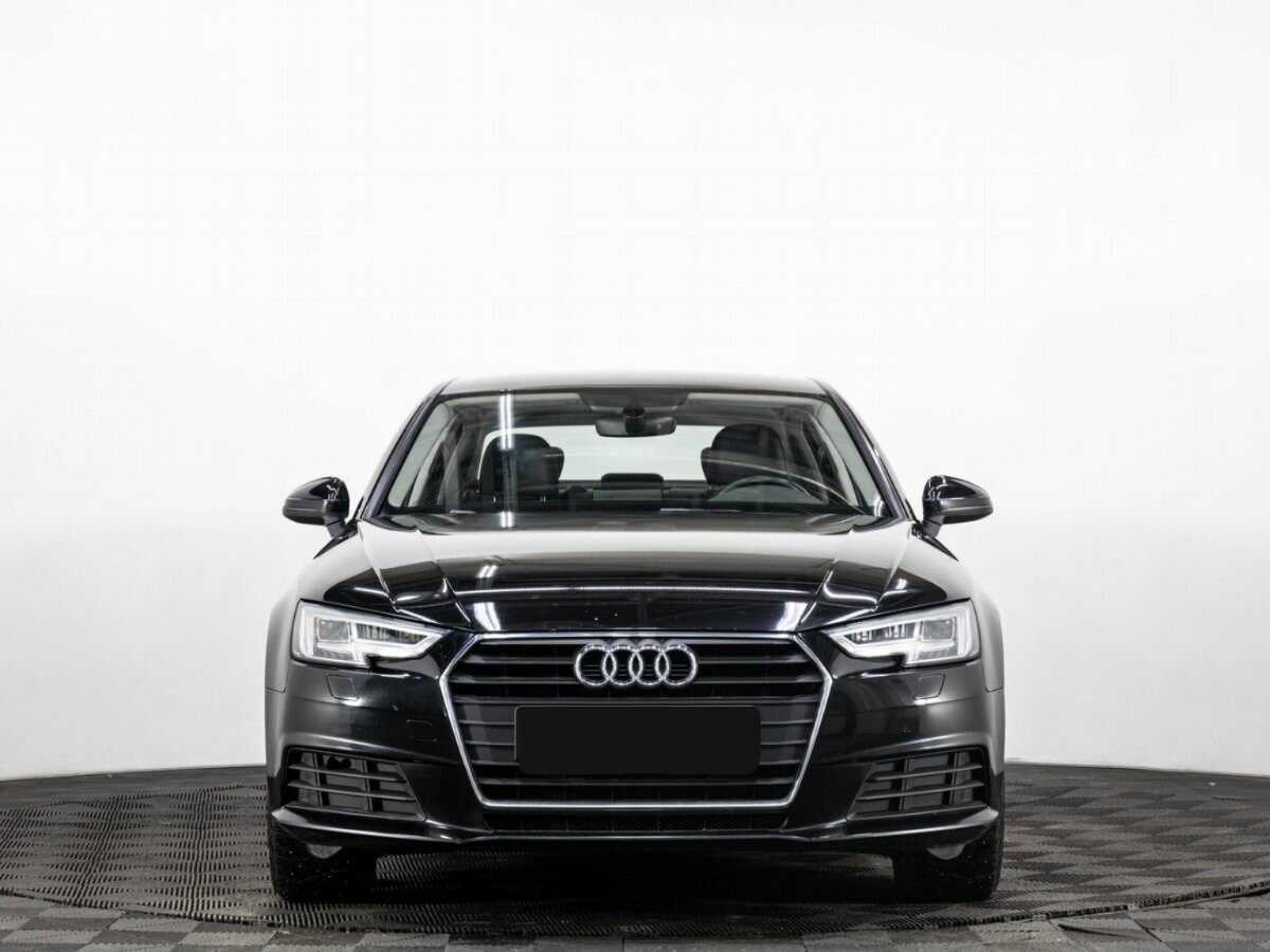 Б/У Ауди А4 2018 года. Фото: #1